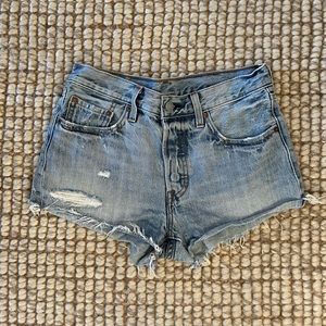 Levi’s 501 denim shorts